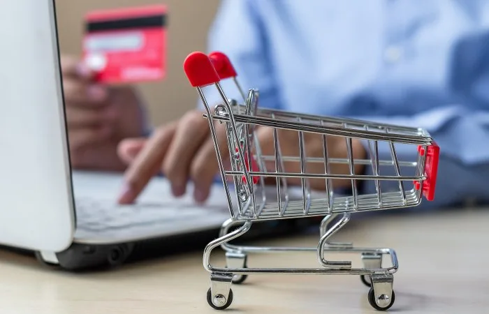 Stok, Fiyat ve Varyant Yönetimi E-Ticaret Başarısını Nasıl Etkiler?